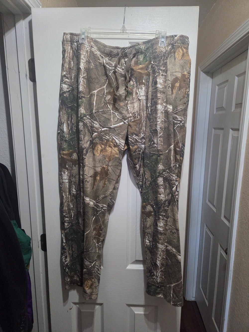 Men's Camouflage Lounge Pants - Realtree-Style Camo